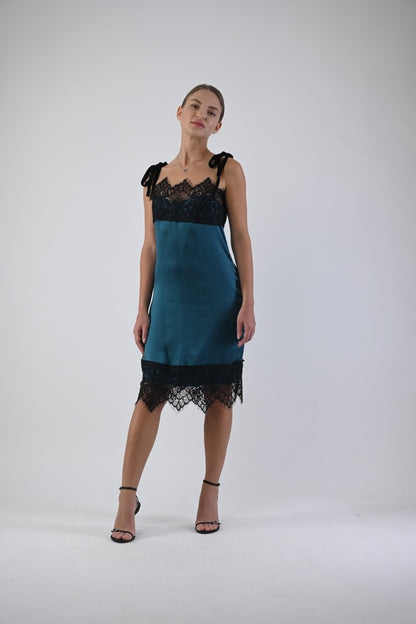 Blue Silk Dress - - - DrevelmaN